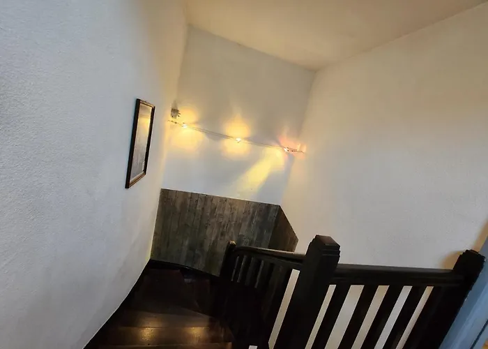 200 M Centre Maison Mitoyenne Avec Place De Parking Gratuite * Épinal