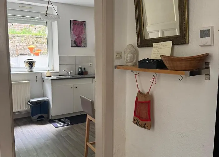 Apartment 200 M Centre Maison Mitoyenne Avec Place De Parking Gratuite *