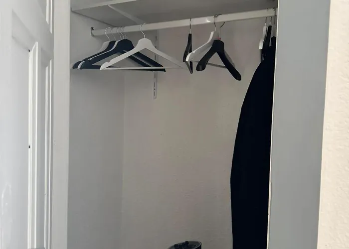 200 M Centre Maison Mitoyenne Avec Place De Parking Gratuite Διαμέρισμα