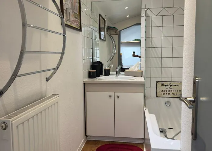 200 M Centre Maison Mitoyenne Avec Place De Parking Gratuite Διαμέρισμα Épinal